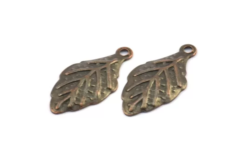 Antique Copper Leaf, 15 Antique Copper Leaf Charms Findings (21x11mm) Pen 111 K117