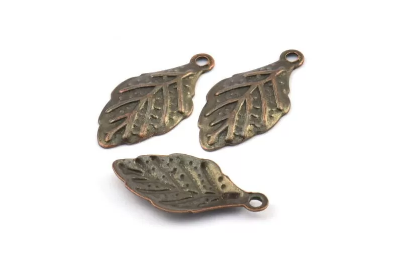 Antique Copper Leaf, 15 Antique Copper Leaf Charms Findings (21x11mm) Pen 111 K117