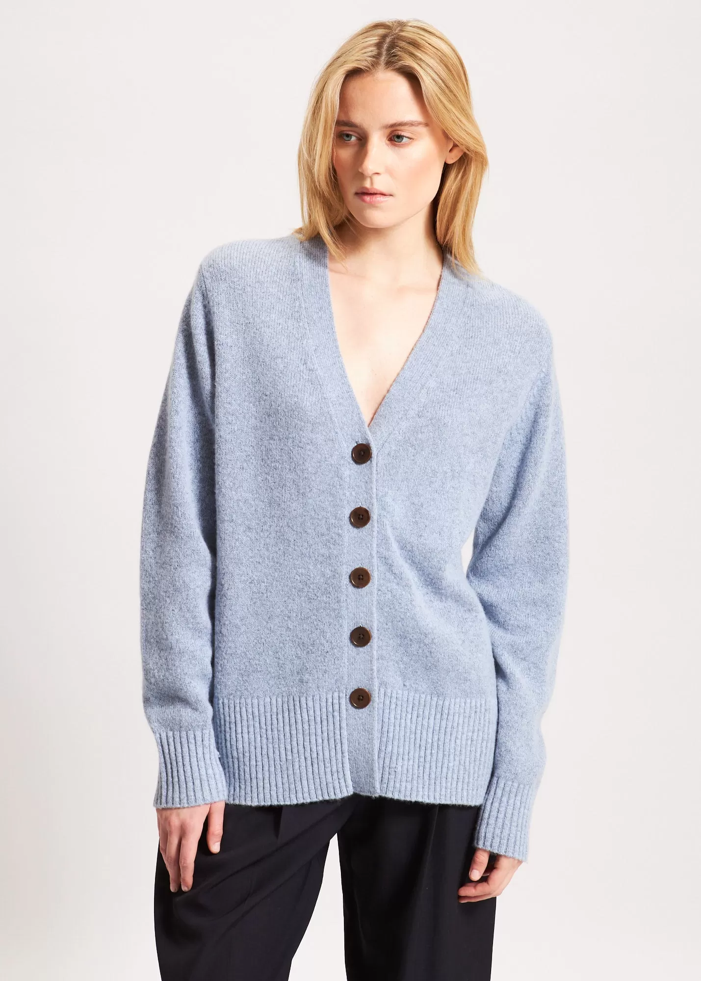 CASHMERE BLEND CARDIGAN