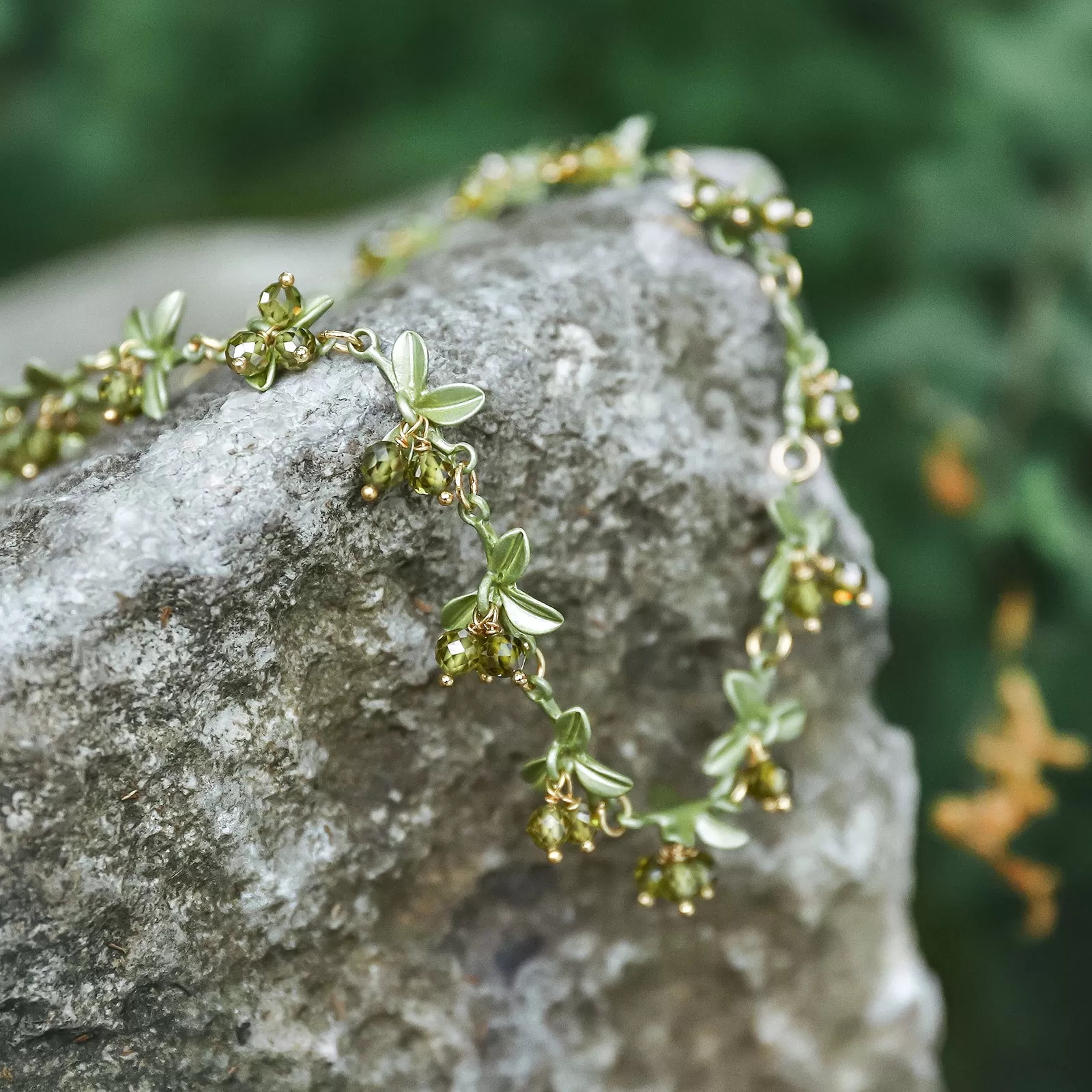 Chokeberry Necklace