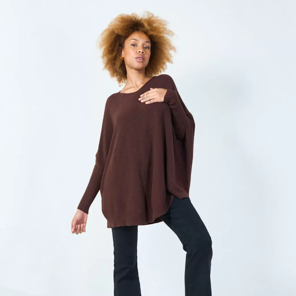 Classic round neck knit sweater wholesale