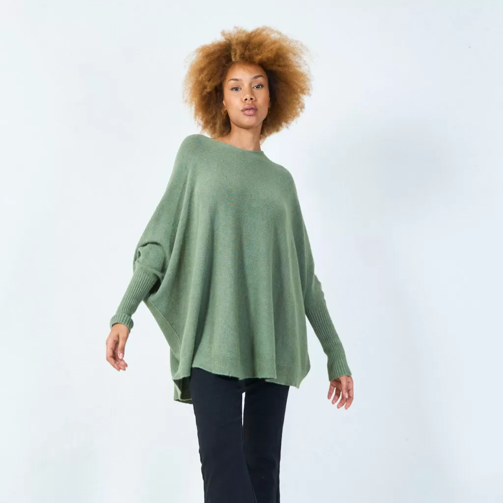 Classic round neck knit sweater wholesale