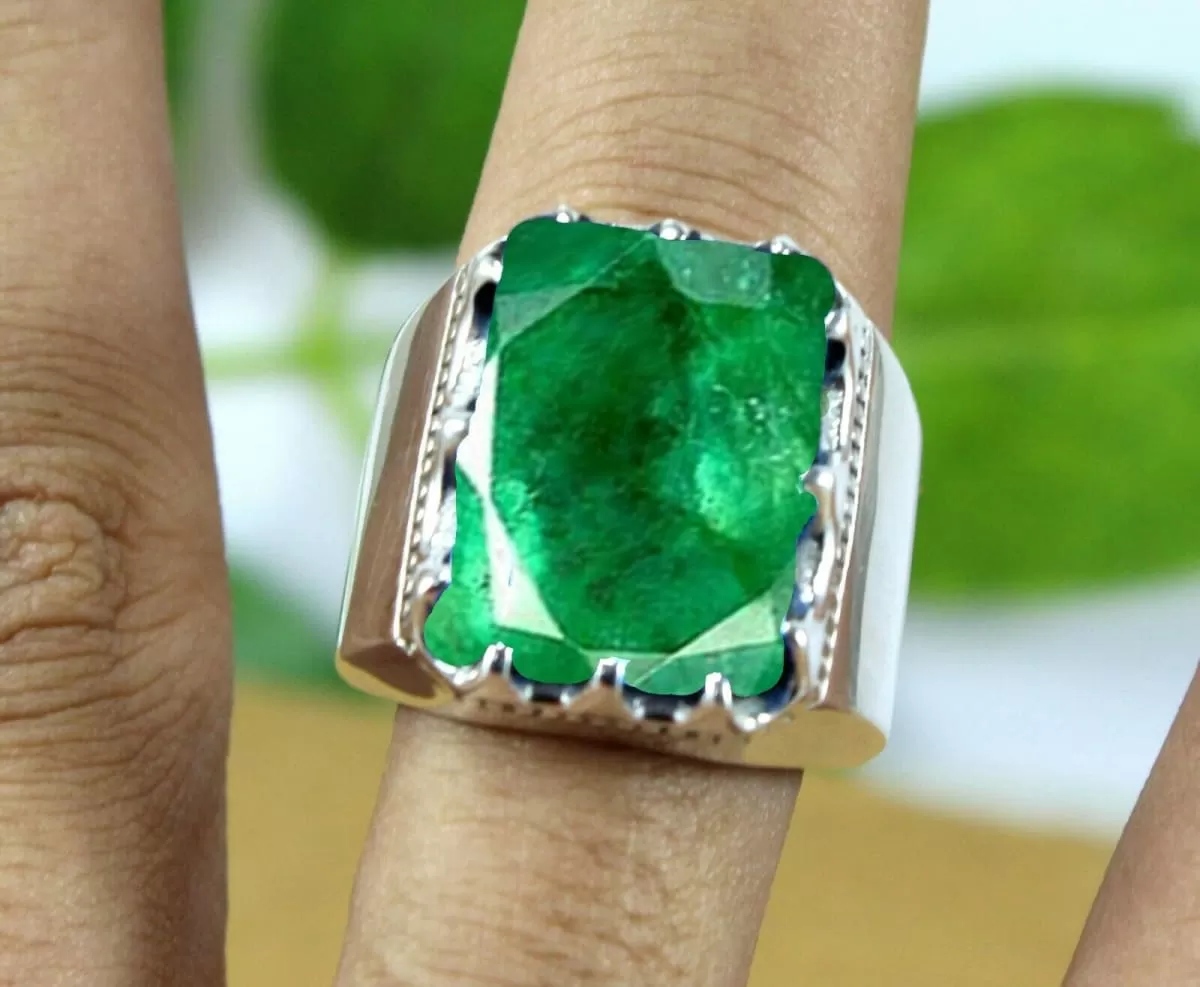 Emerald Claw Setting Green Stone Ring, 925 Sterling Silver, May Birthstone, Gift for Her