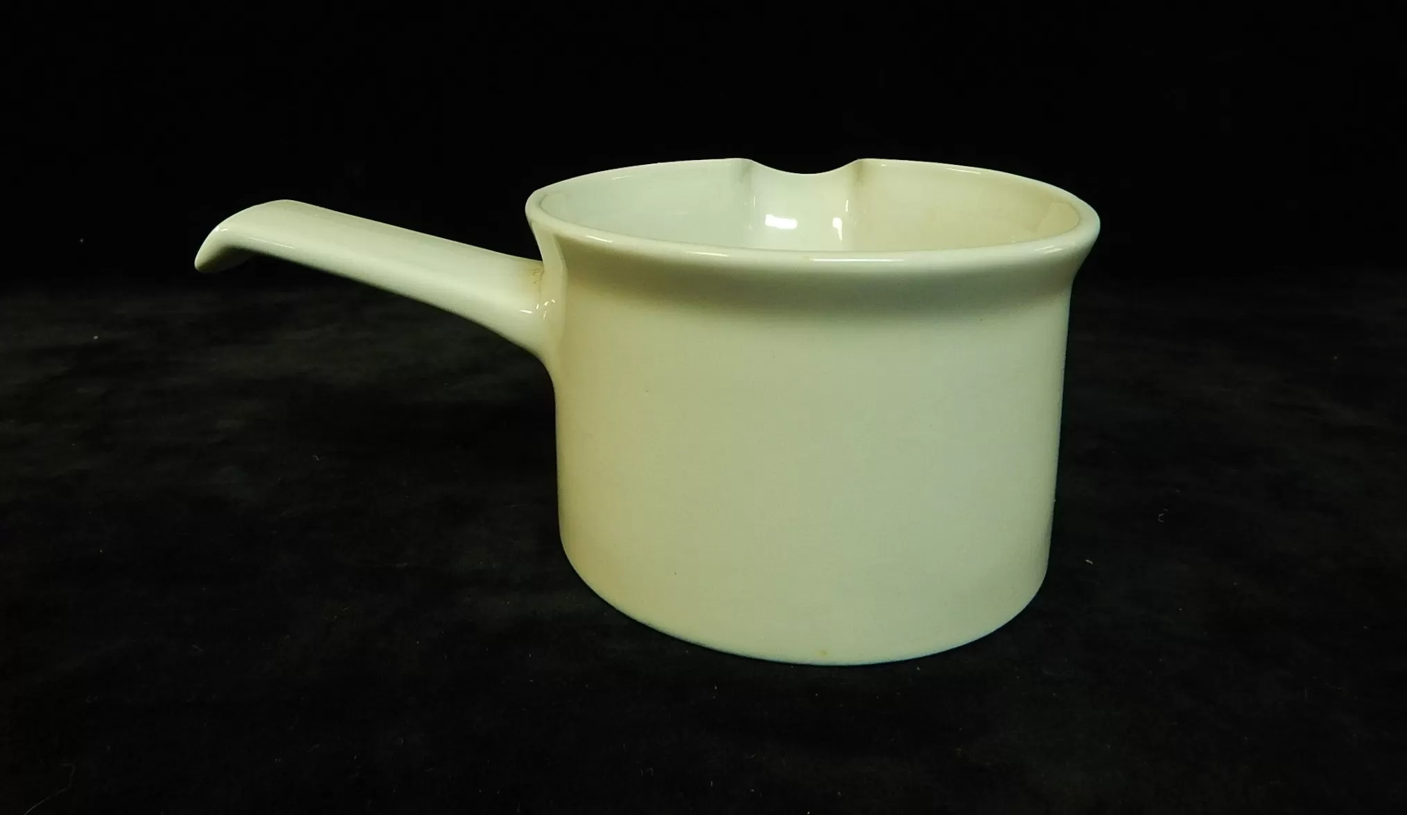 Johnson Brothers Tivoli White Gravy Boat - Very Good Condition