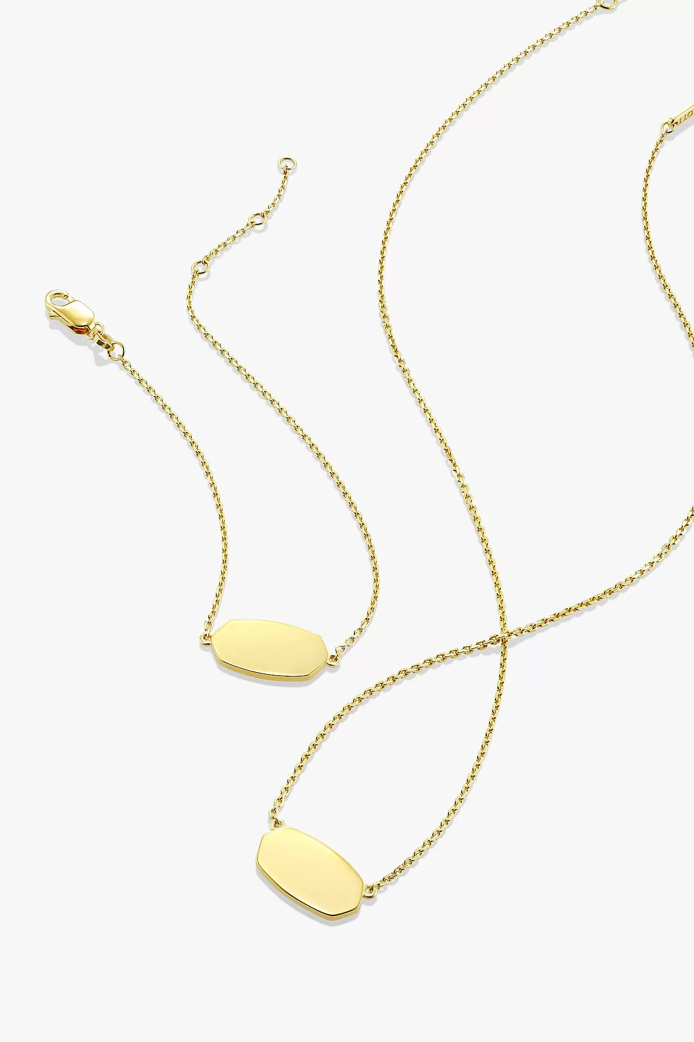 Kendra Scott Elisa Oval Pendant Necklace in 18k Gold Vermeil