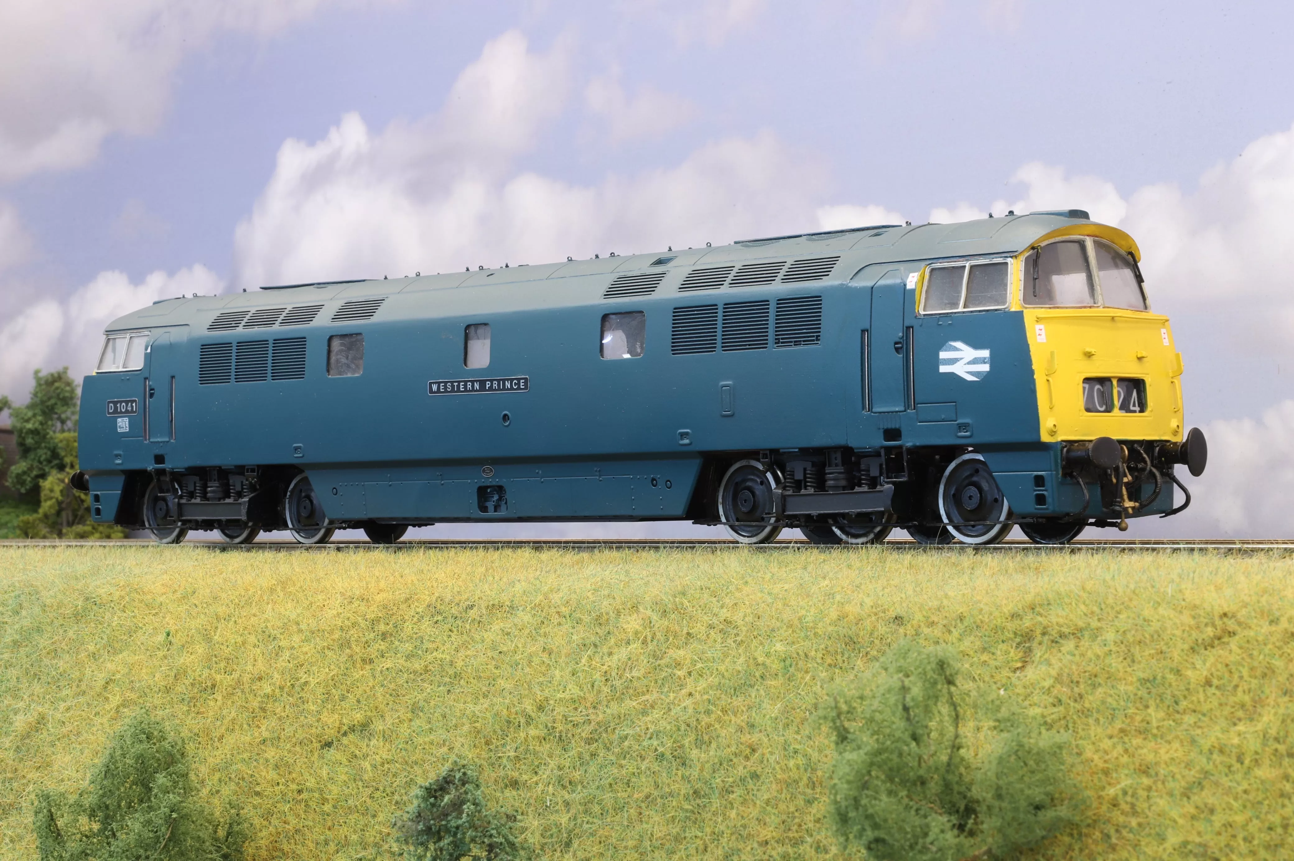 Kit-Built Finescale O Gauge Class 52 'Western' No. D1041 'Western Prince' BR Blue