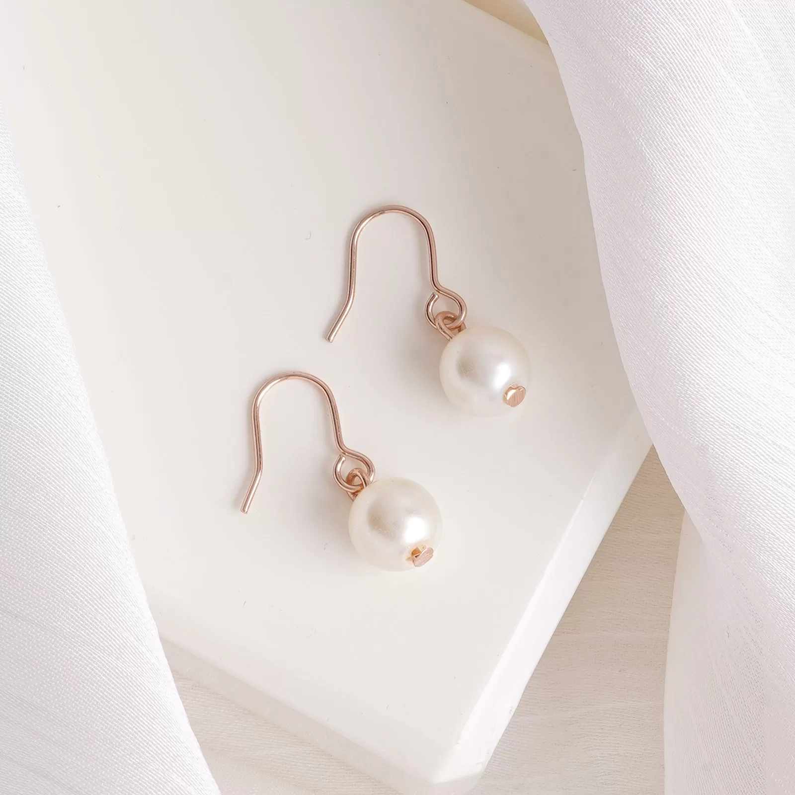 Pearlo Rosegold Earrings