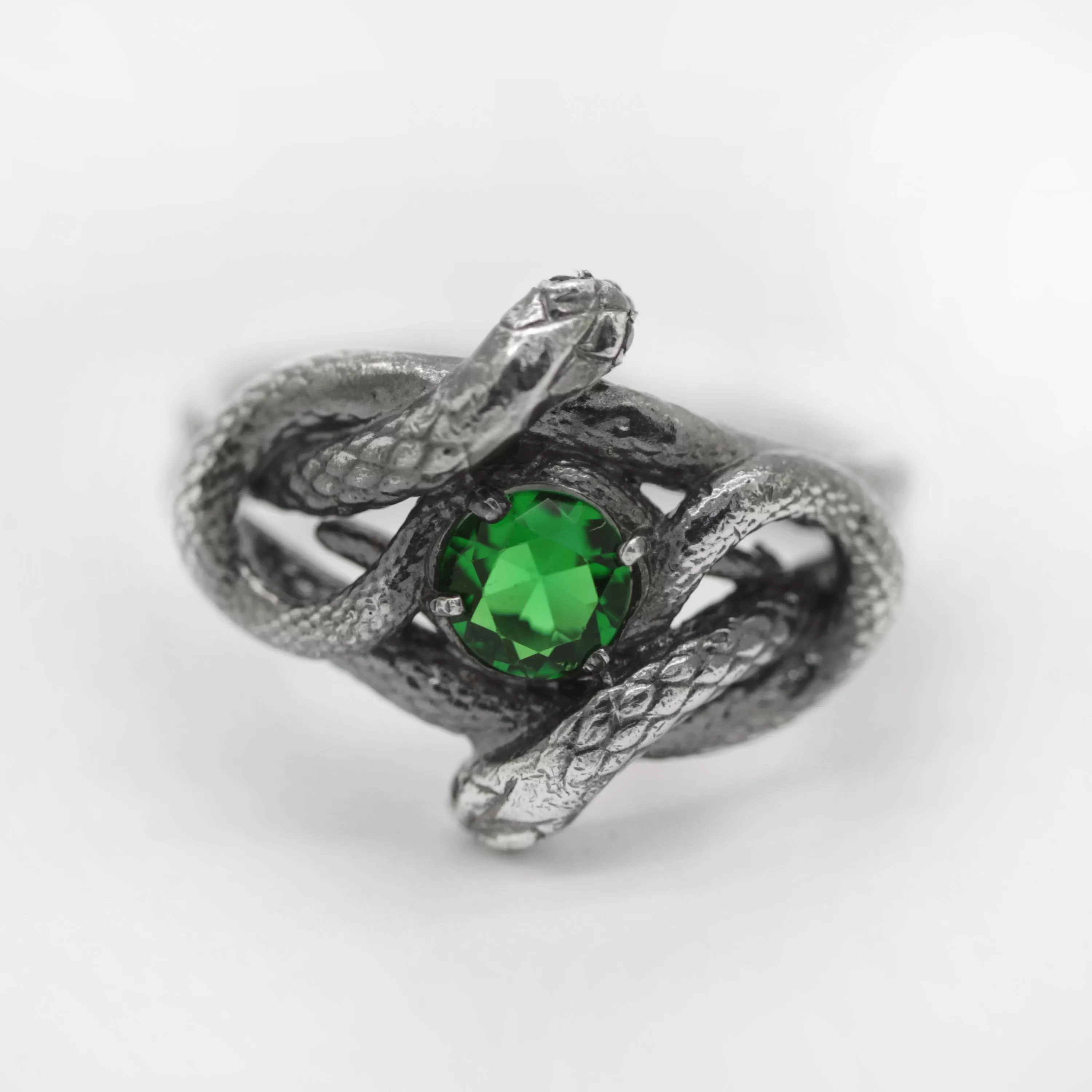 Snakes Knot with Green Gemstone, Women Sterling Silver Ring