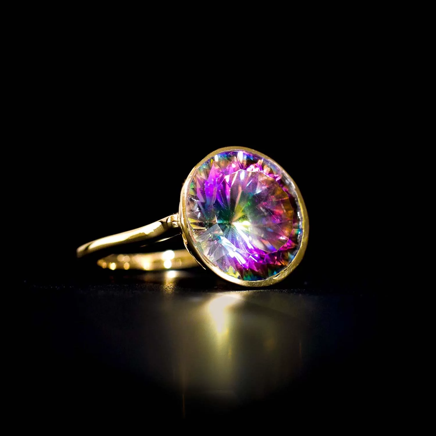 Vegas Gemstone Ring Gold