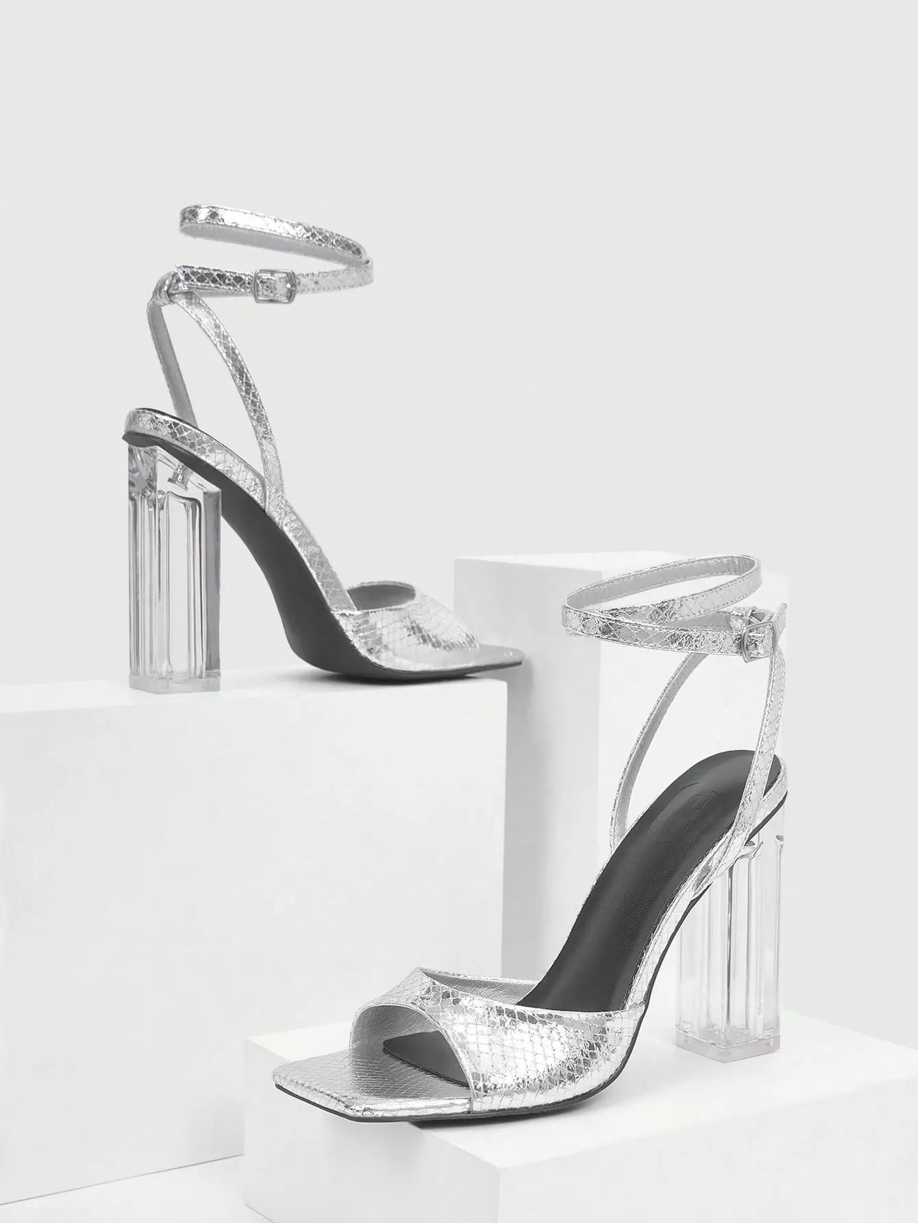 Woman Shoes Fashionable Clear Heel & Silver High-Heel Sandals For Spring And Summer